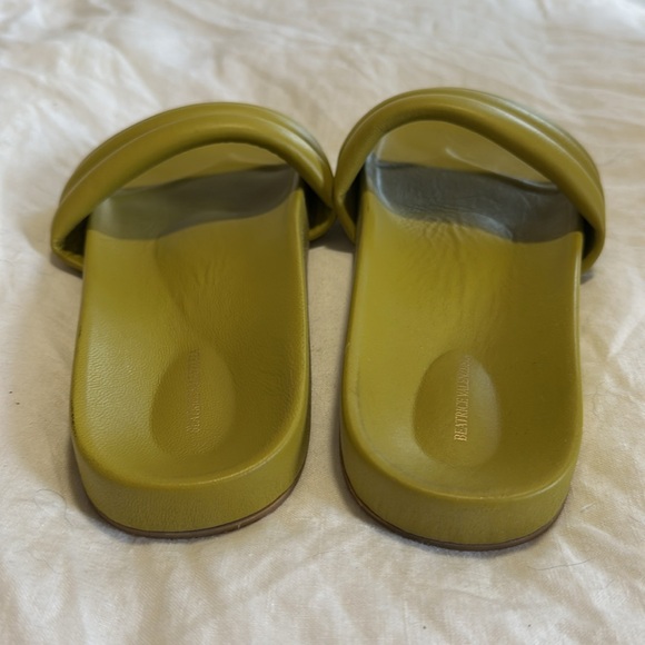 Beatriz Valenzuela Monocolor Sandalia - Picture 2 of 4